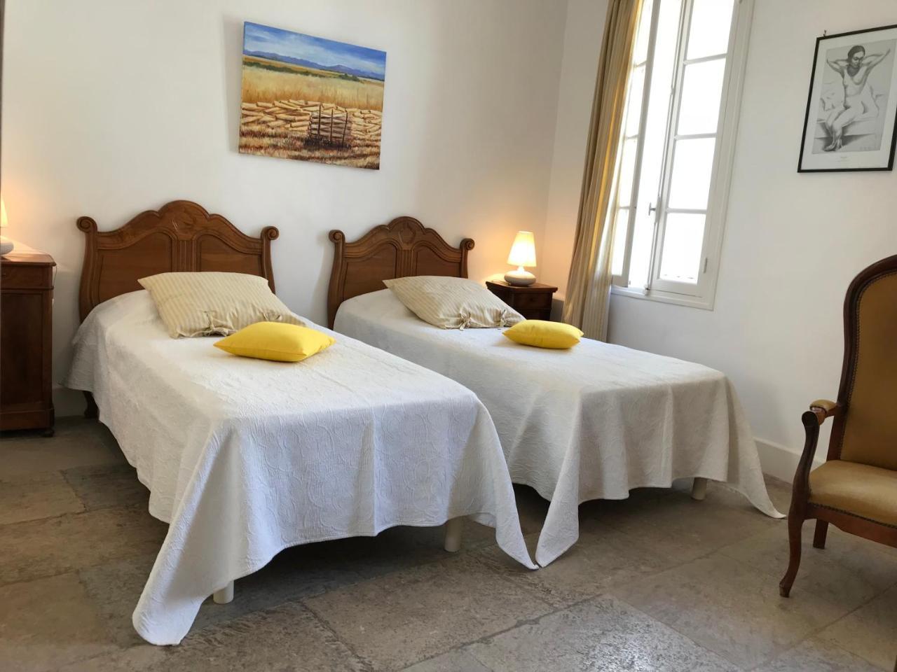 Bed and Breakfast Couleurs De Camargue Beauvoisin  Экстерьер фото